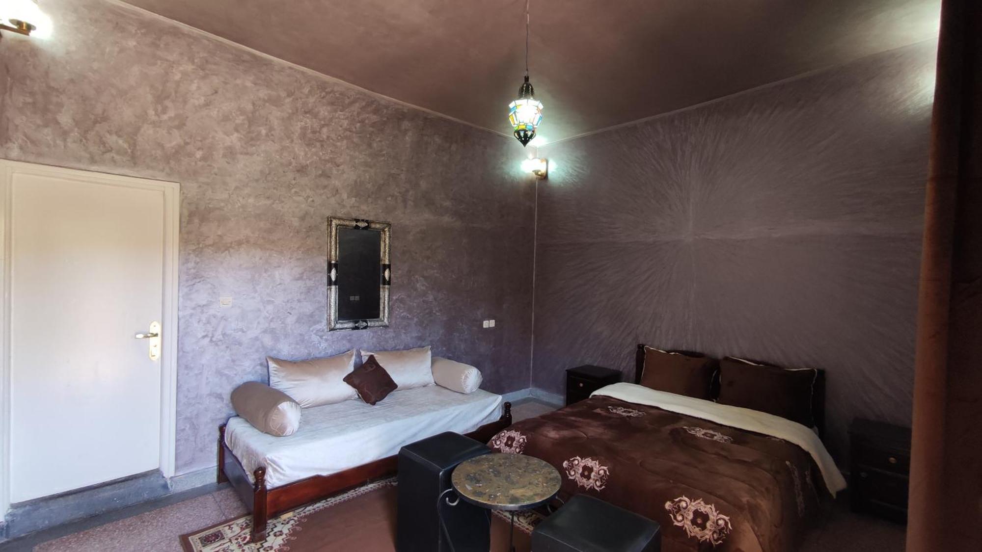 Hotel Camping Le Soleil 티네히르 외부 사진