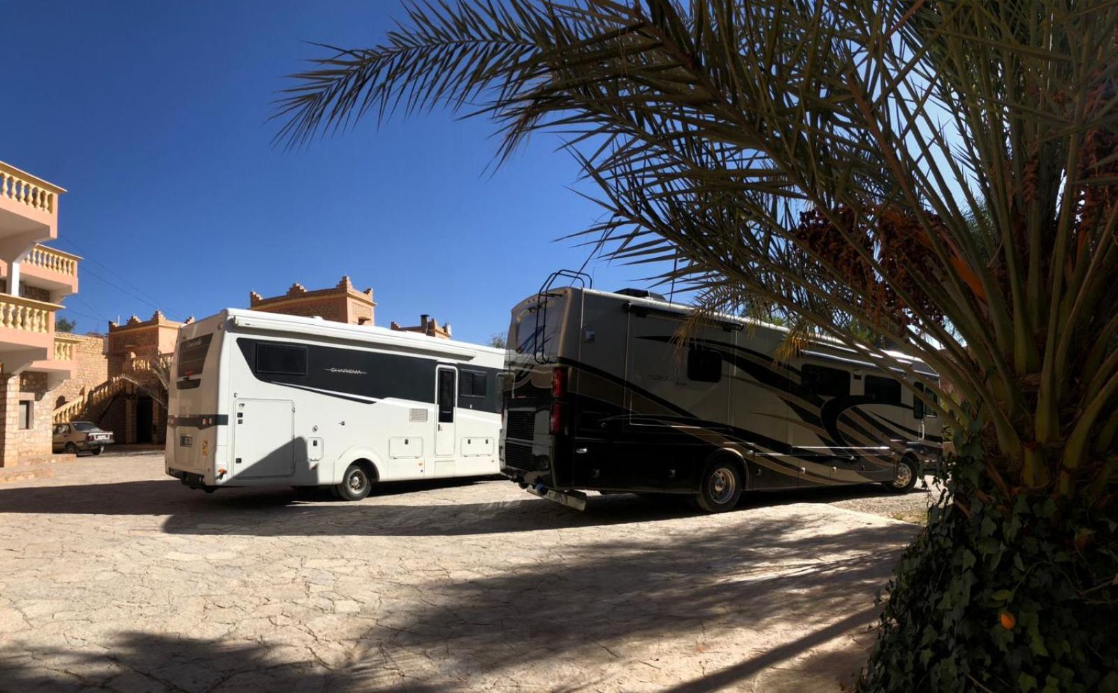 Hotel Camping Le Soleil 티네히르 외부 사진